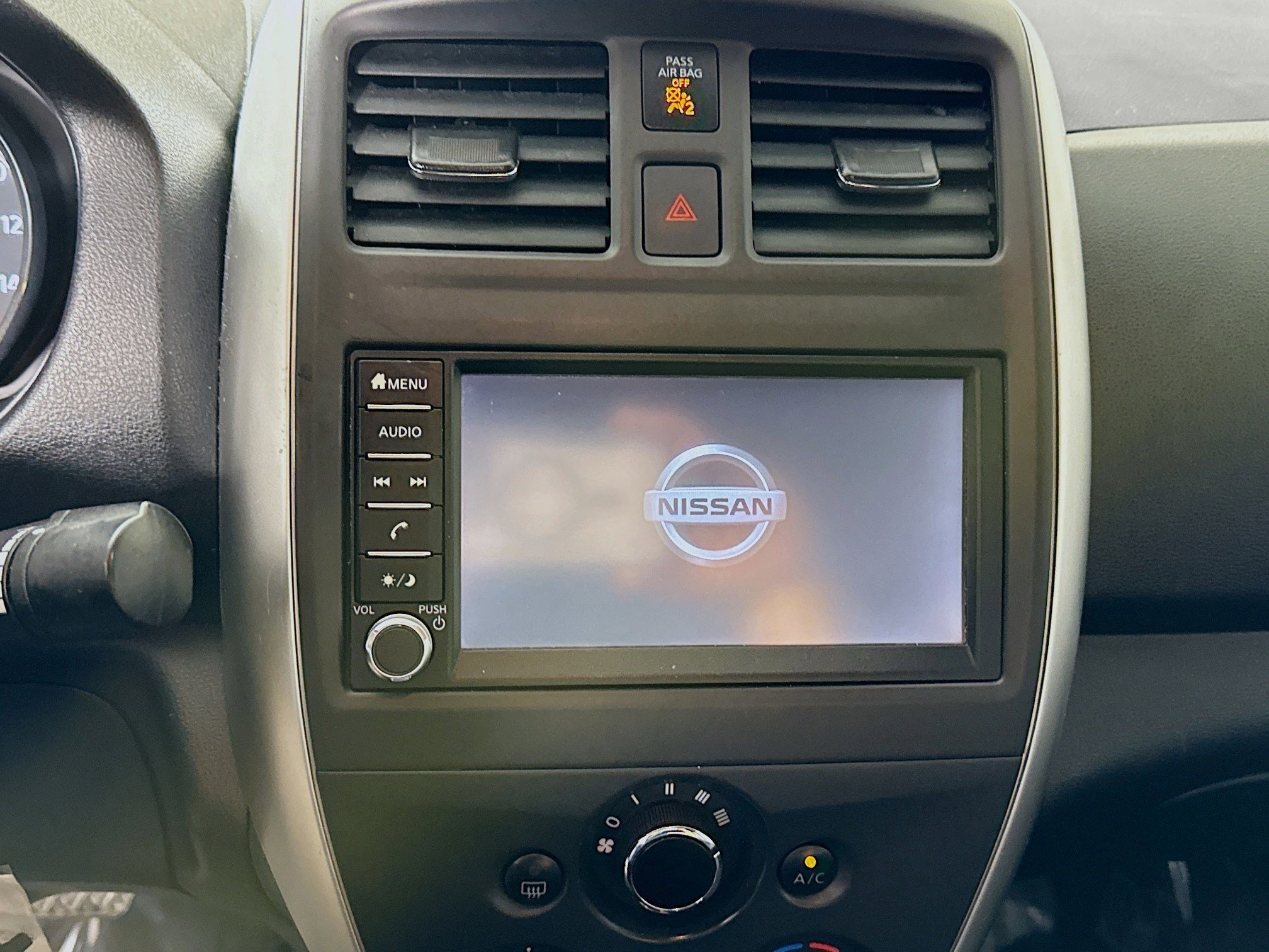 Used 2019 Nissan Versa SV FWD image 18