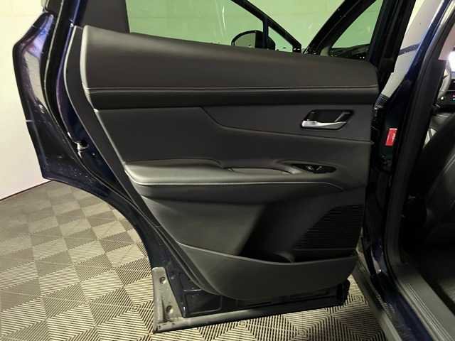 New 2025 Nissan Murano SL AWD/4WD image 17