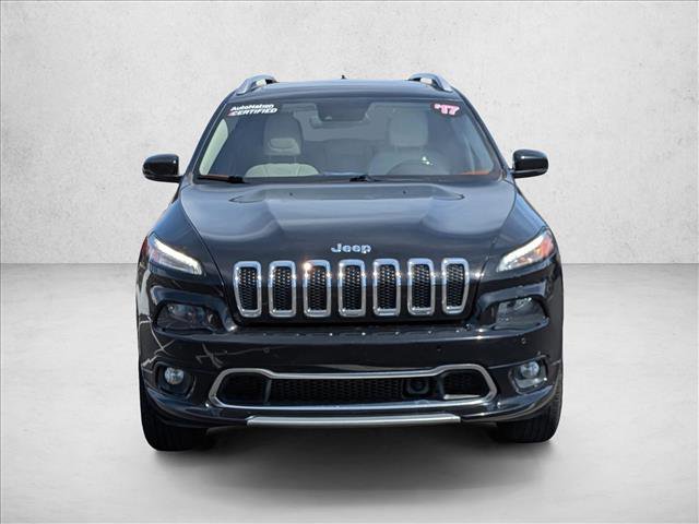 Used 2017 Jeep Cherokee Overland w/ Technology Group image 2