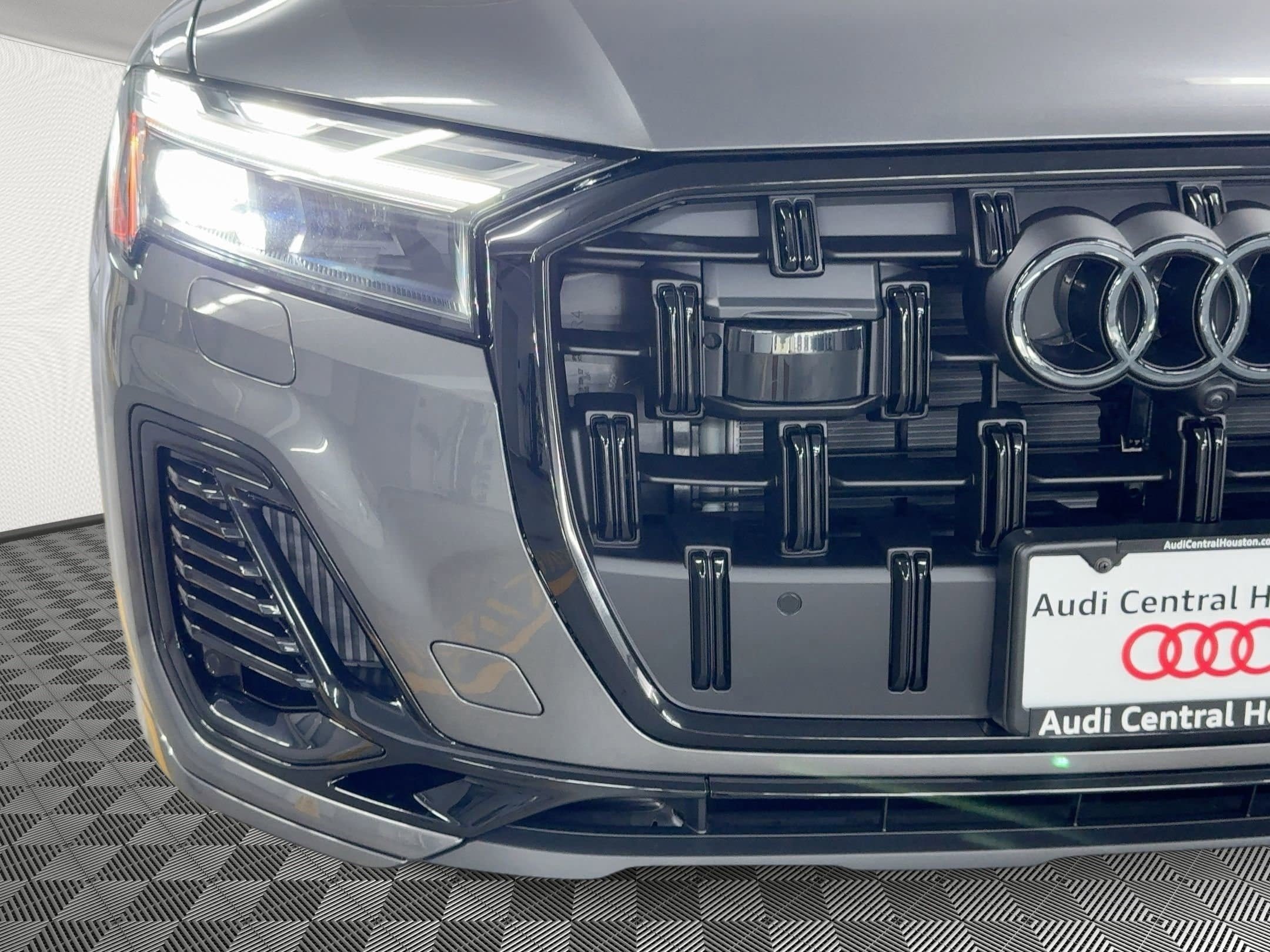 New 2026 Audi Q7 3.0T Premium Plus AWD/4WD image 11