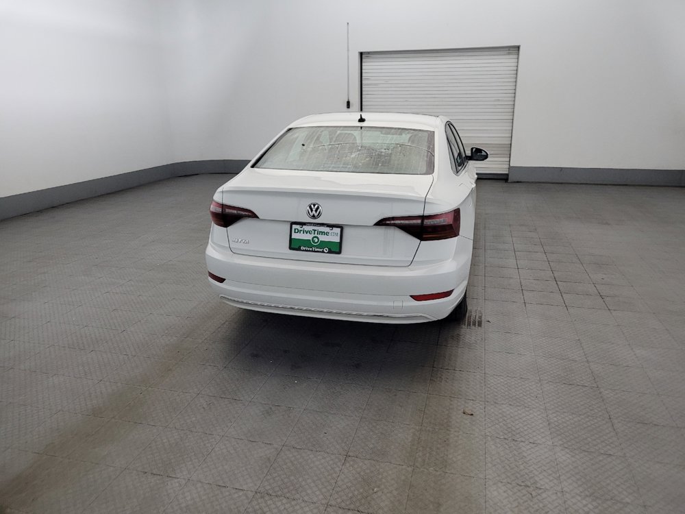 Used 2019 Volkswagen Jetta SE w/ Cold Weather Package FWD image 7