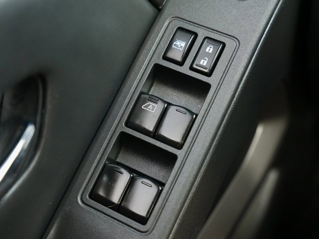 Used 2024 Nissan Frontier SL w/ Technology Package image 26