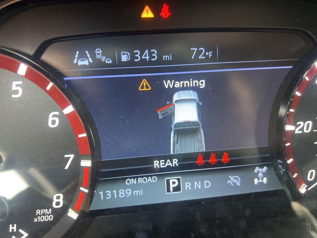 Used 2026 Nissan Frontier PRO-4X AWD/4WD image 13