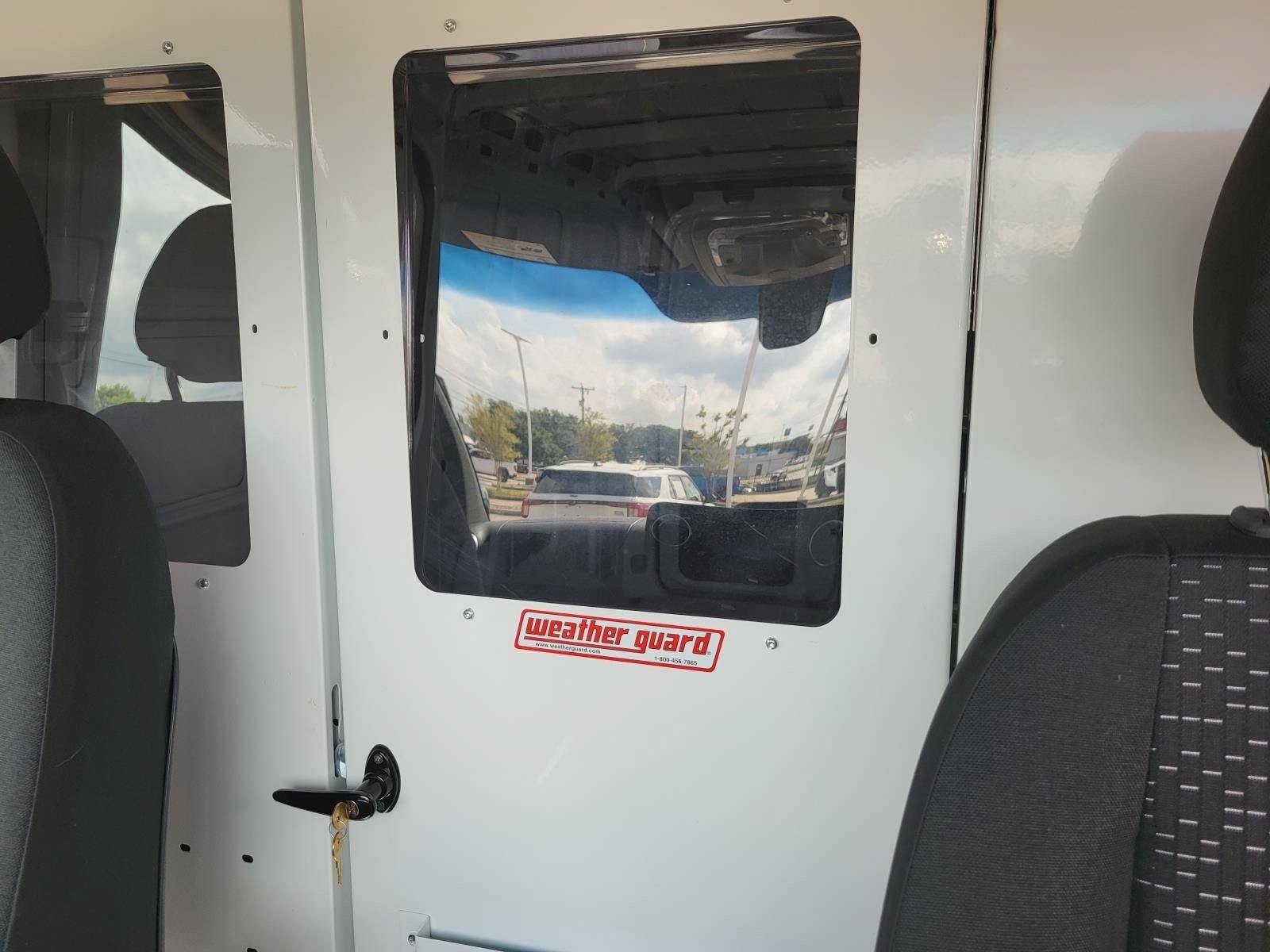 Used 2025 Mercedes-Benz Sprinter 2500 image 25