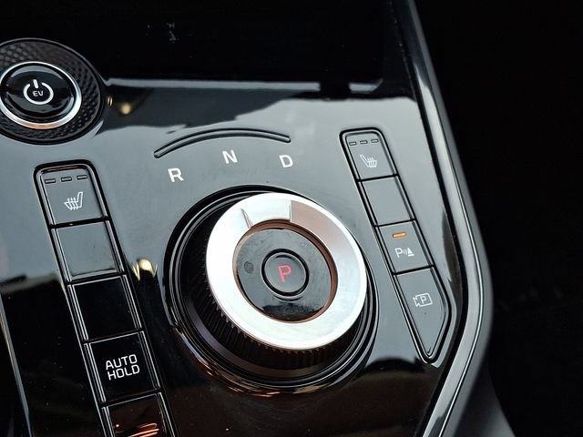 Certified 2024 Kia Niro Wind FWD image 16