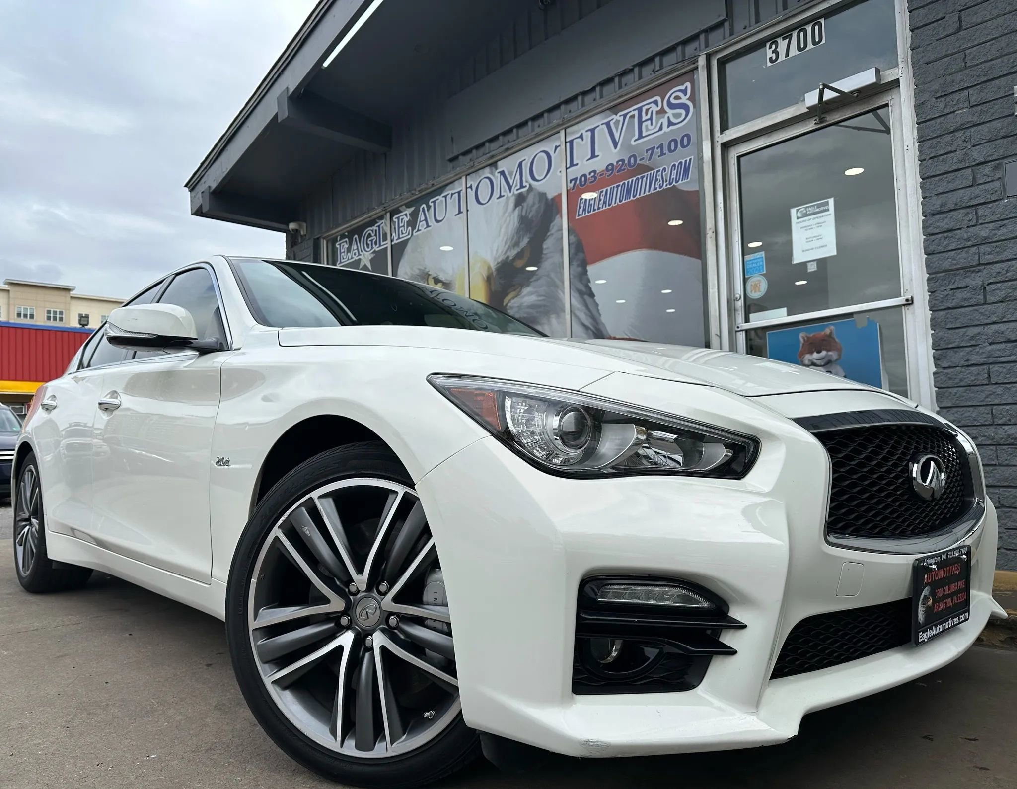 Used 2017 INFINITI Q50 Sport image 1