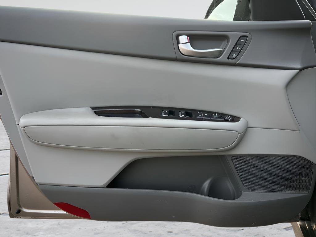 Used 2017 Kia Optima EX image 31