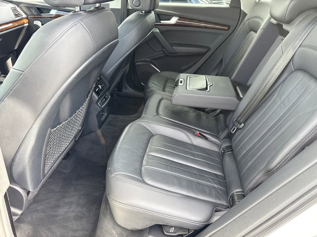 Used 2018 Audi Q5 2.0T Premium Plus w/ Premium Plus Package AWD/4WD image 19