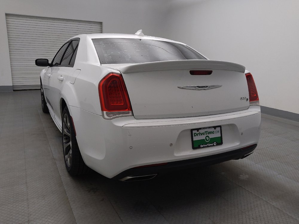 Used 2015 Chrysler 300 S w/ 300S Premium Group RWD image 6