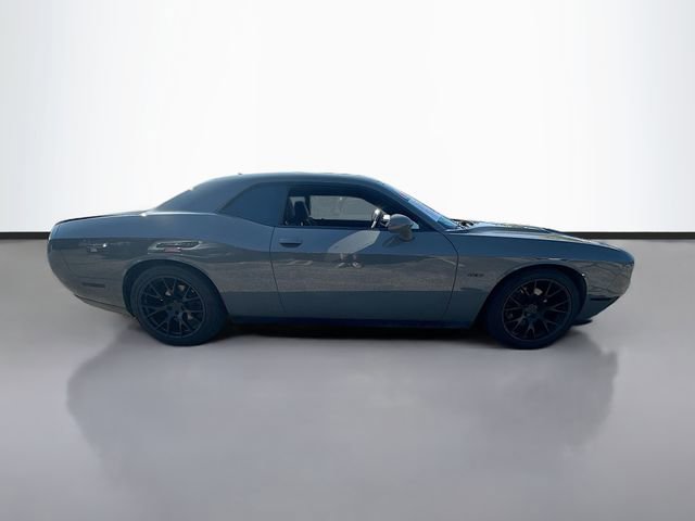 Used 2018 Dodge Challenger R/T w/ Driver Convenience Group RWD image 5