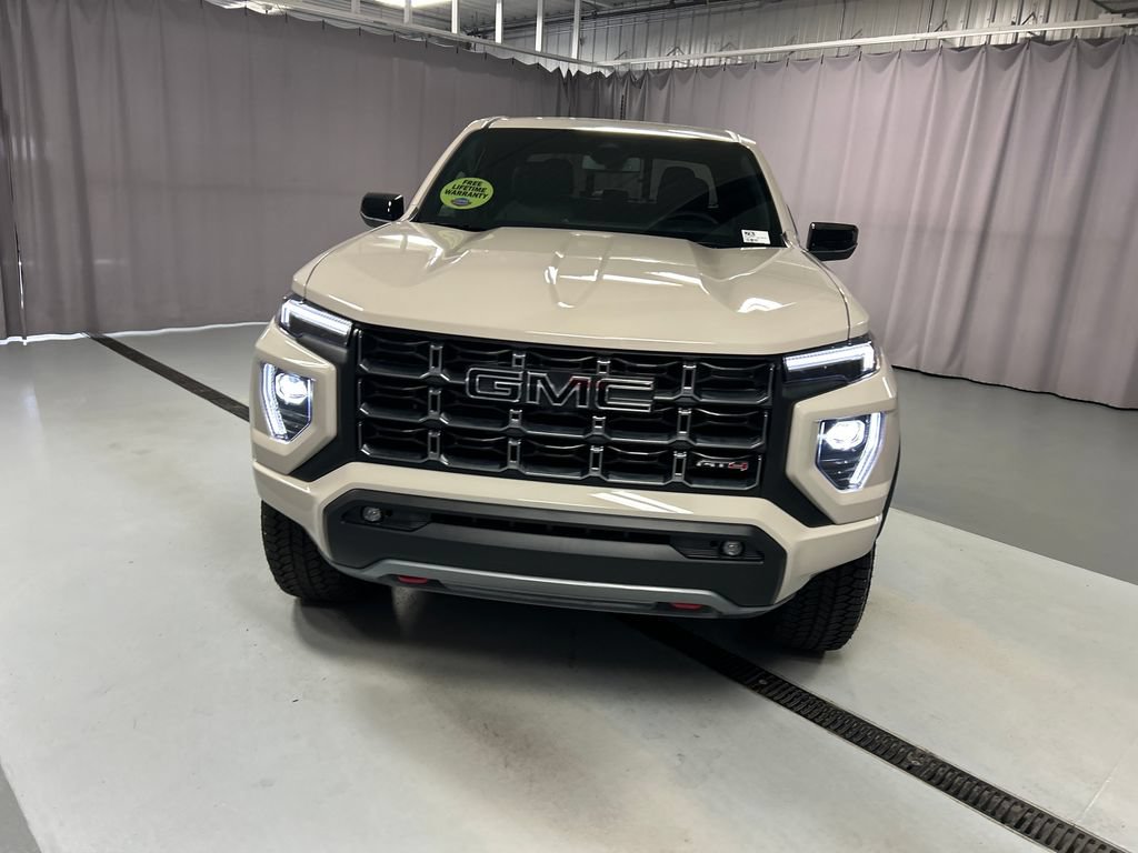 New 2026 GMC Canyon AT4 w/ AT4 Premium Package AWD/4WD video 2