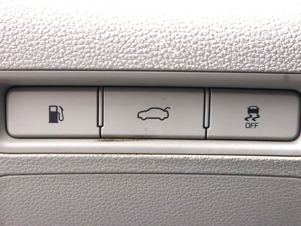 Used 2016 Hyundai Sonata SE image 11