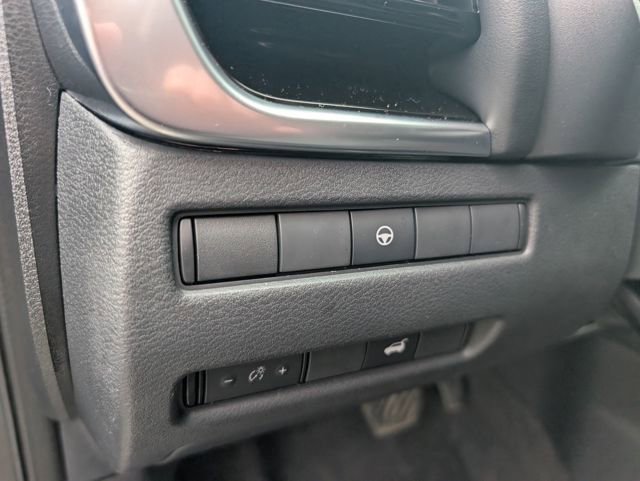 Certified 2023 Nissan Rogue SL w/ SL Premium Package image 16