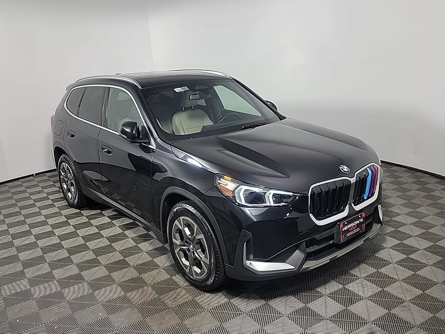 Used 2023 BMW X1 xDrive28i image 2