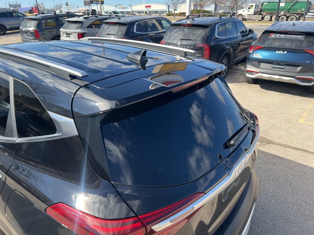 Certified 2022 Kia Seltos SX AWD/4WD image 37