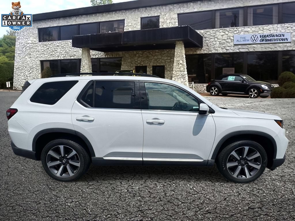Used 2023 Honda Pilot Touring image 4