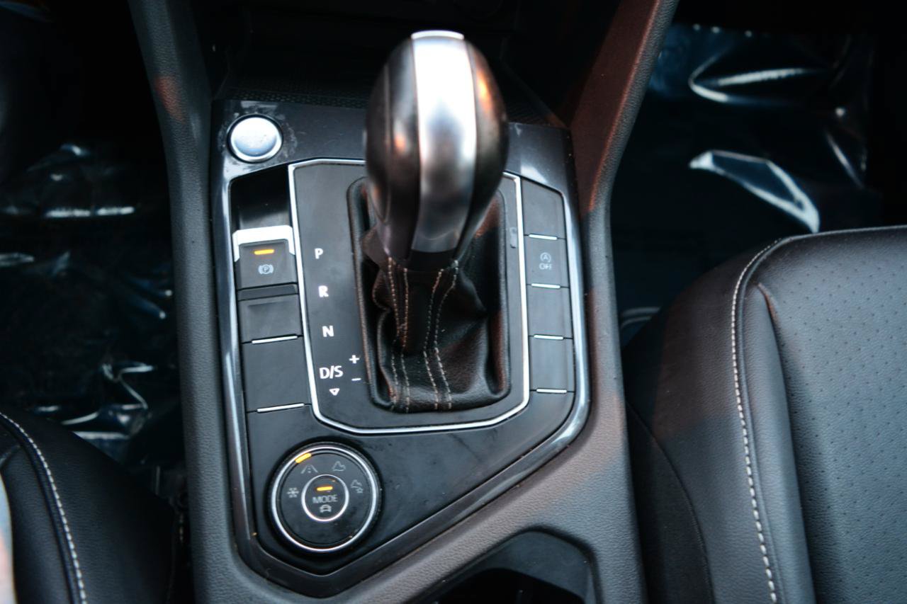 Used 2021 Volkswagen Tiguan SE AWD/4WD image 22