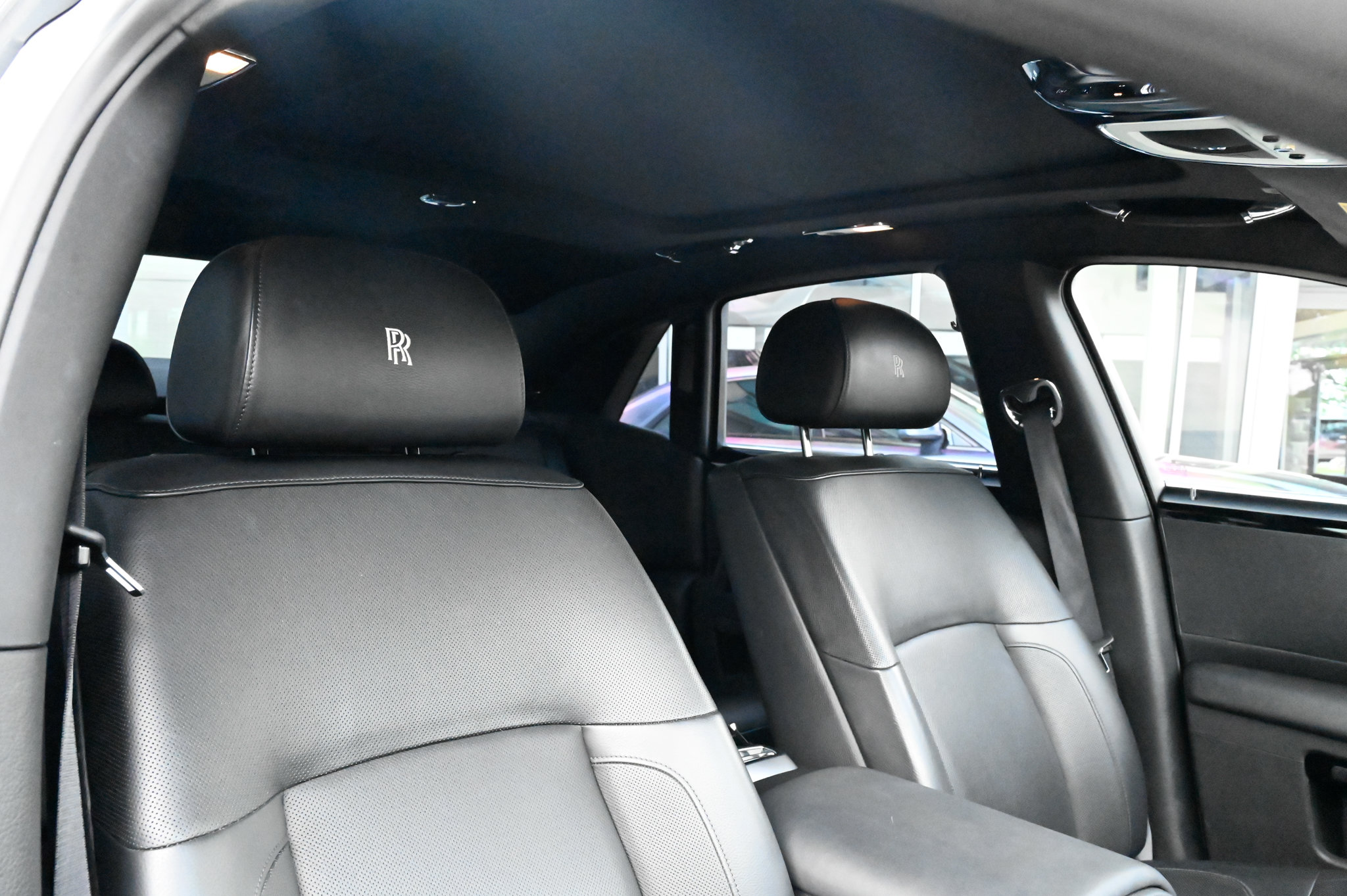 Used 2013 Rolls-Royce Ghost RWD image 19