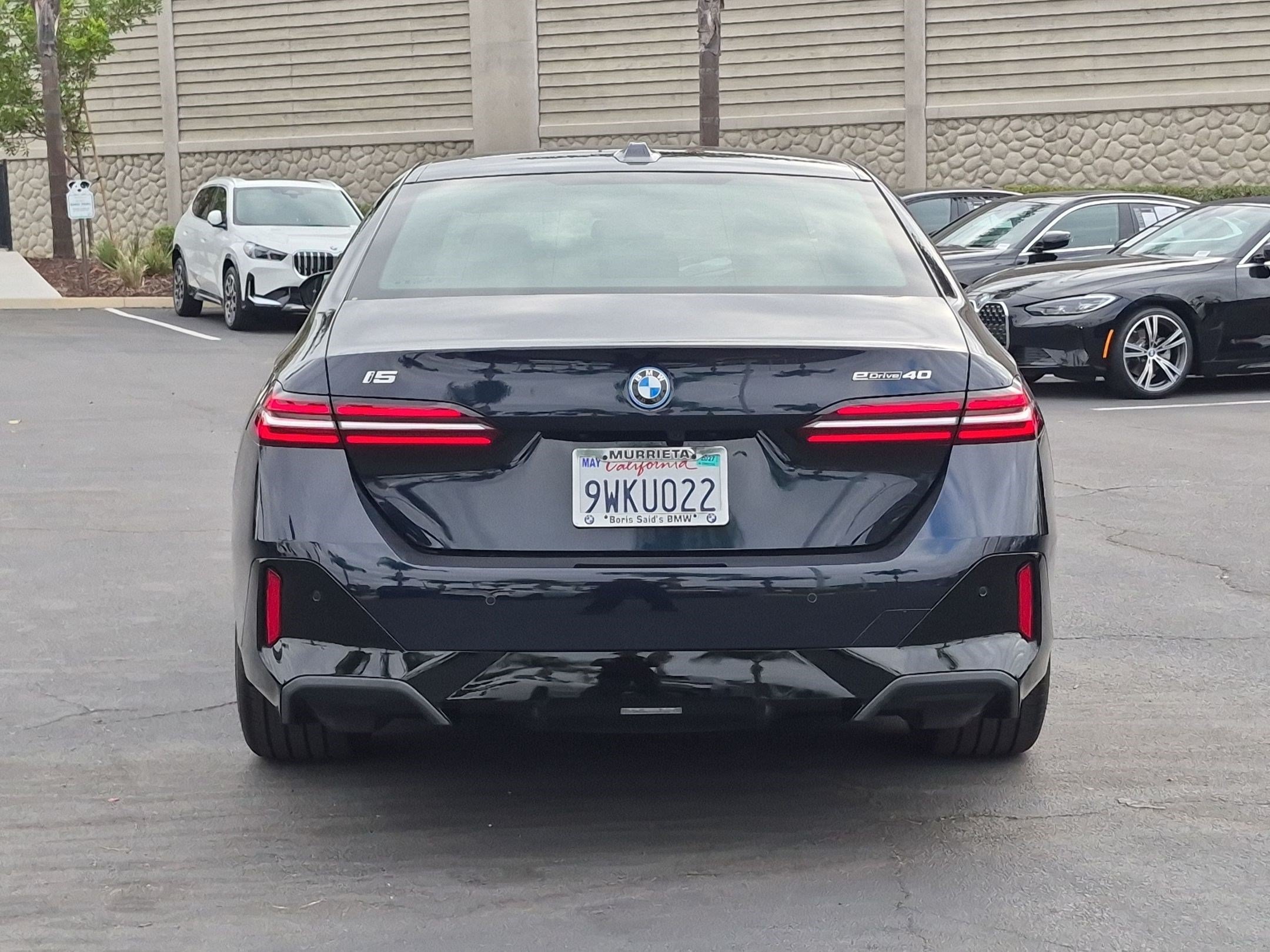 Used 2026 BMW i5 eDrive40 w/ M Sport Package RWD image 9