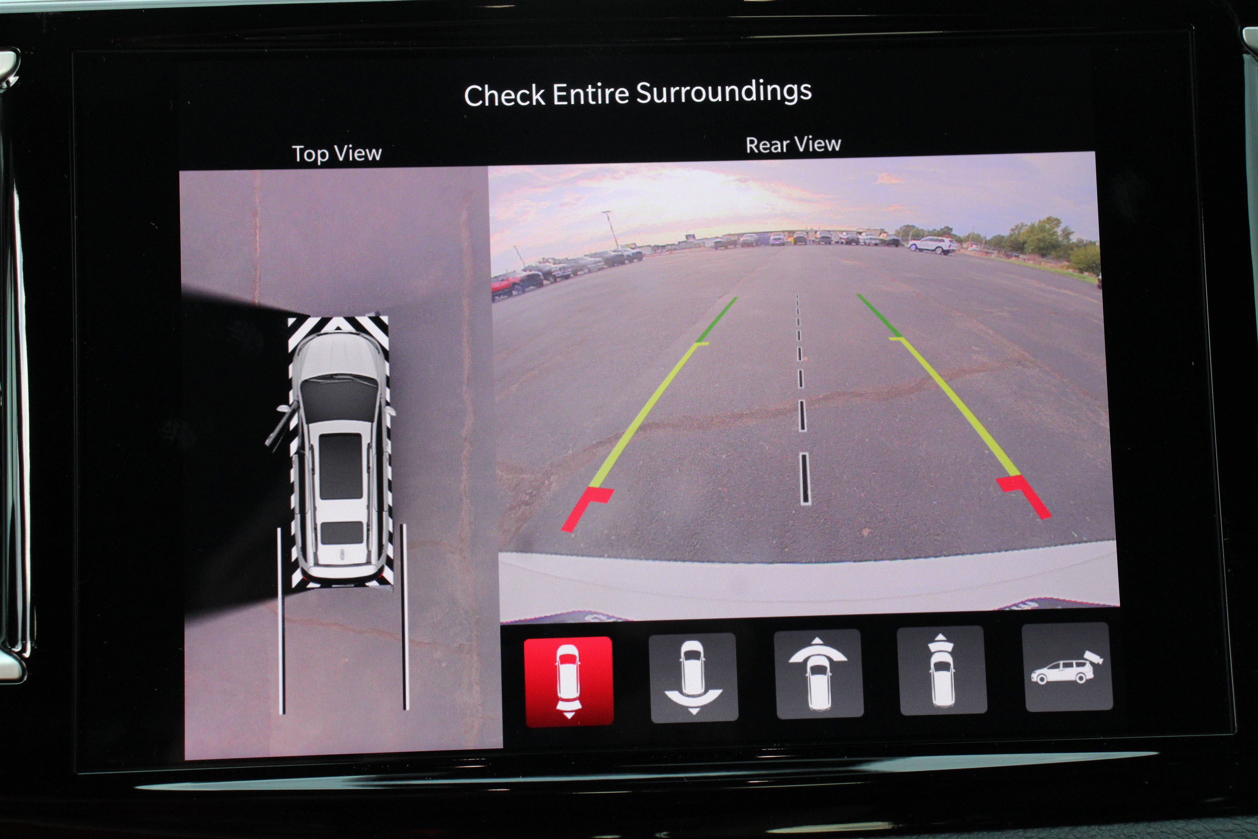 New 2026 Chrysler Pacifica Select AWD/4WD image 18