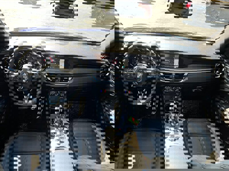 Used 2023 Alfa Romeo Stelvio Ti image 25