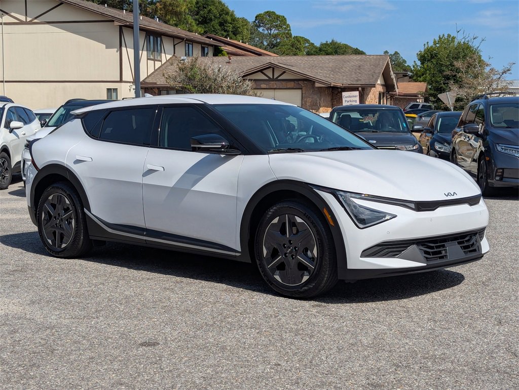 New 2025 Kia EV6 Light image 9