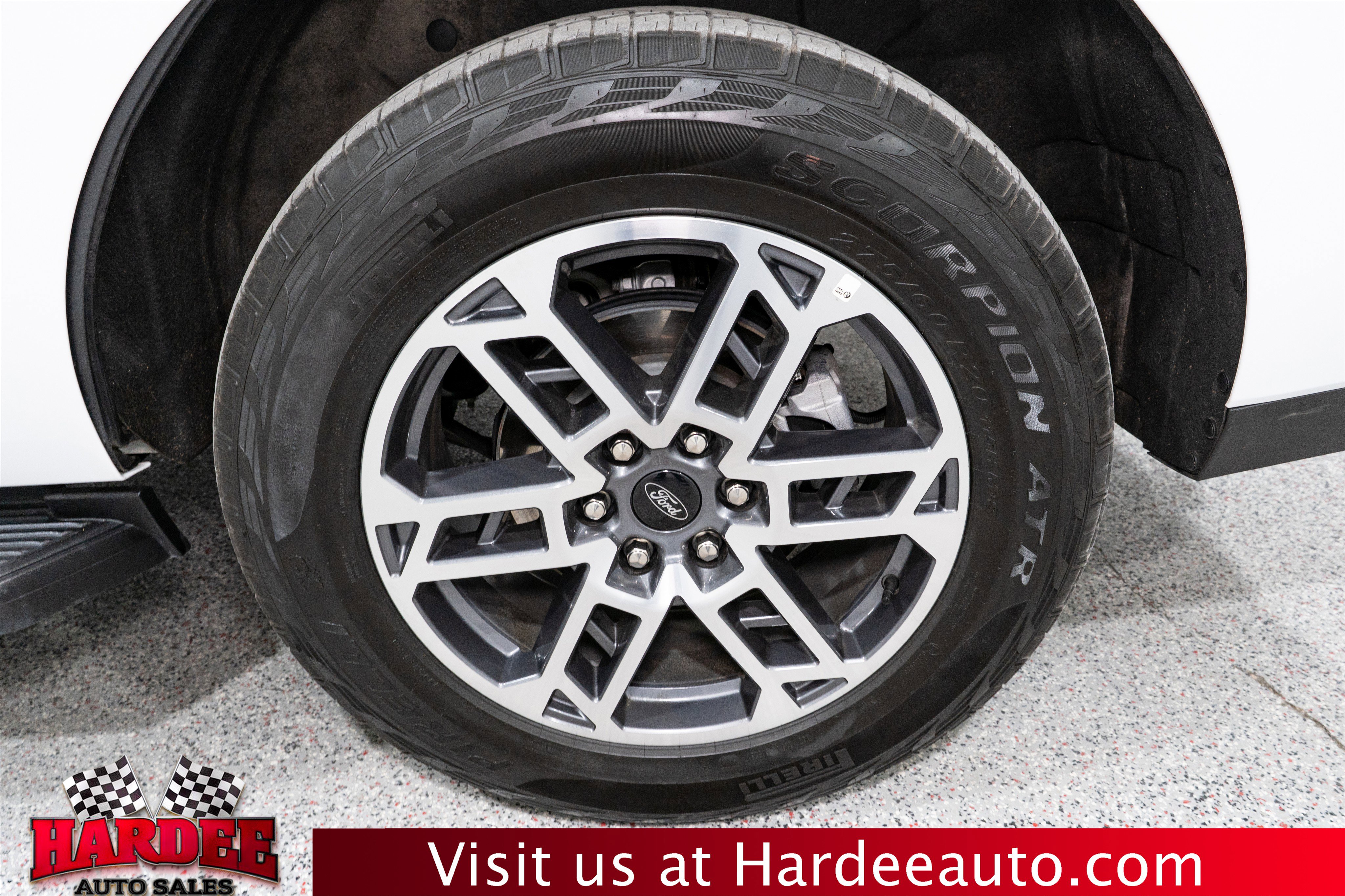 Used 2025 Ford Expedition Active AWD/4WD image 10