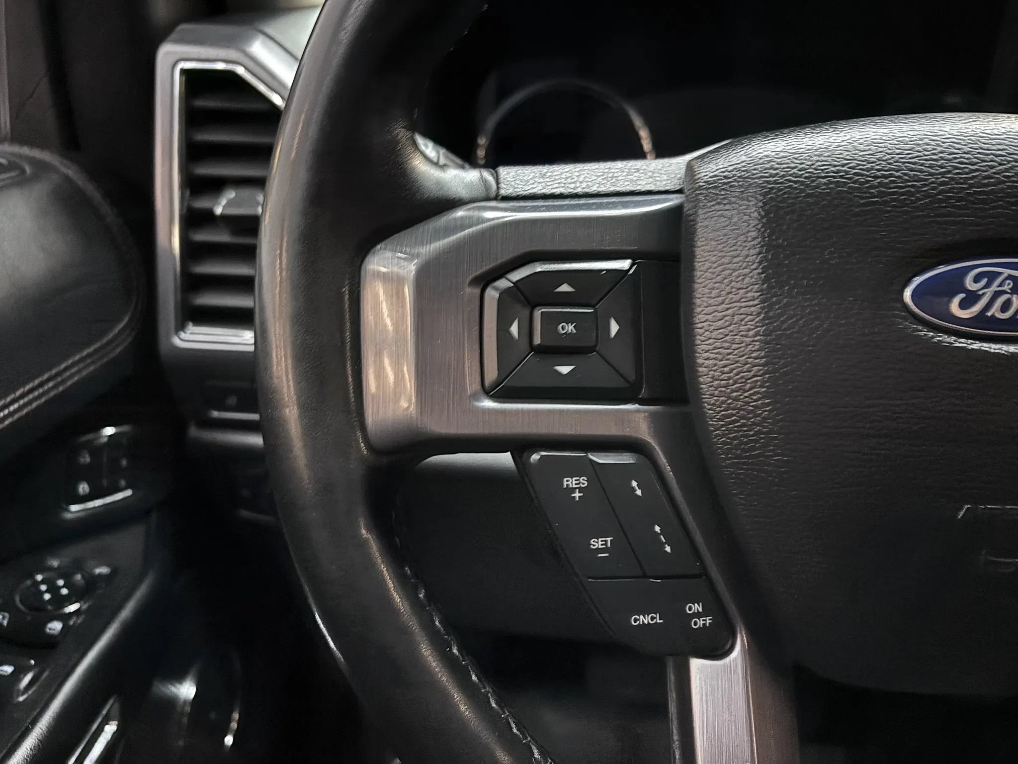Used 2020 Ford Expedition Max Platinum AWD/4WD image 14