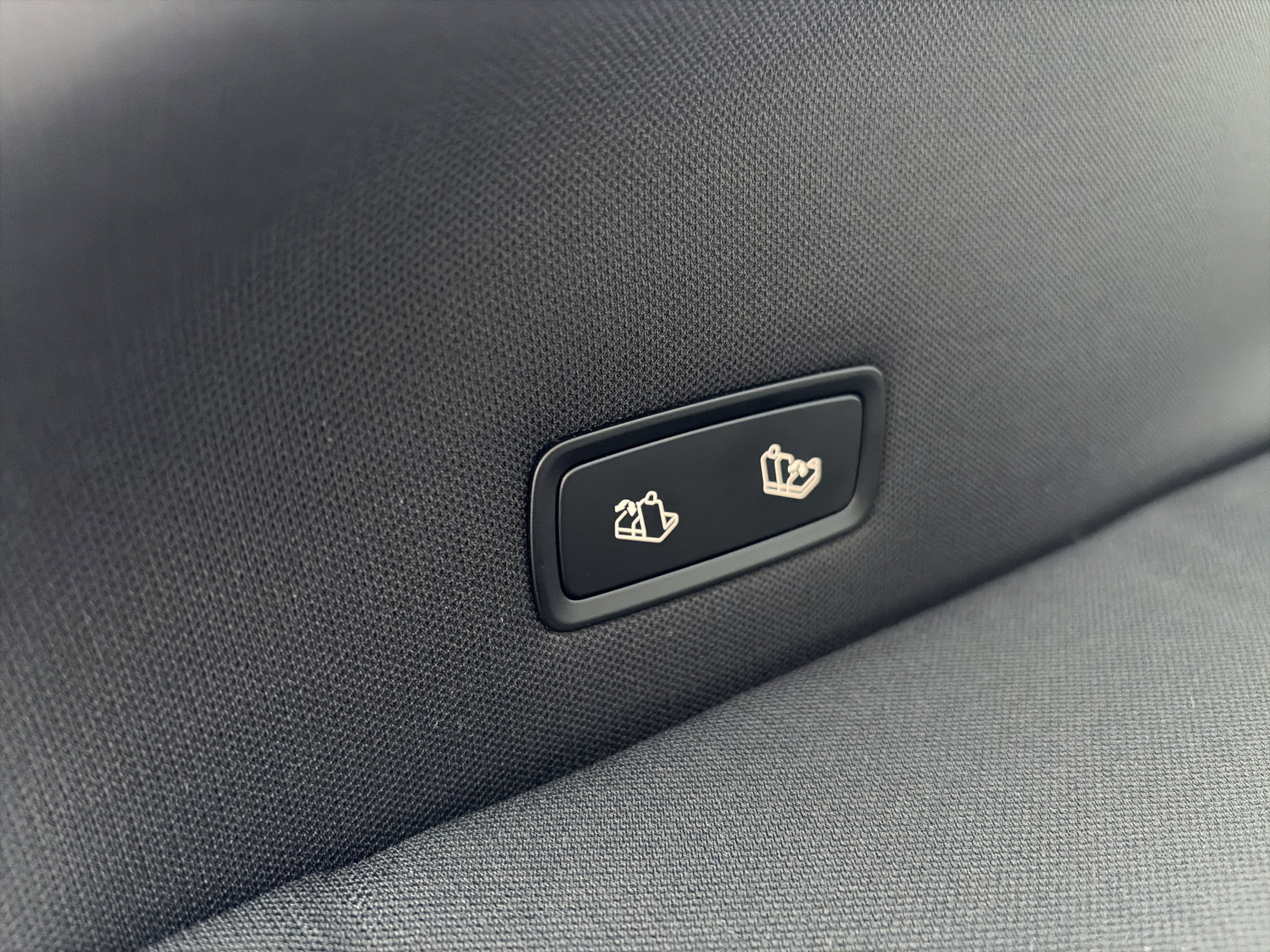 Used 2026 Tesla Model Y image 31