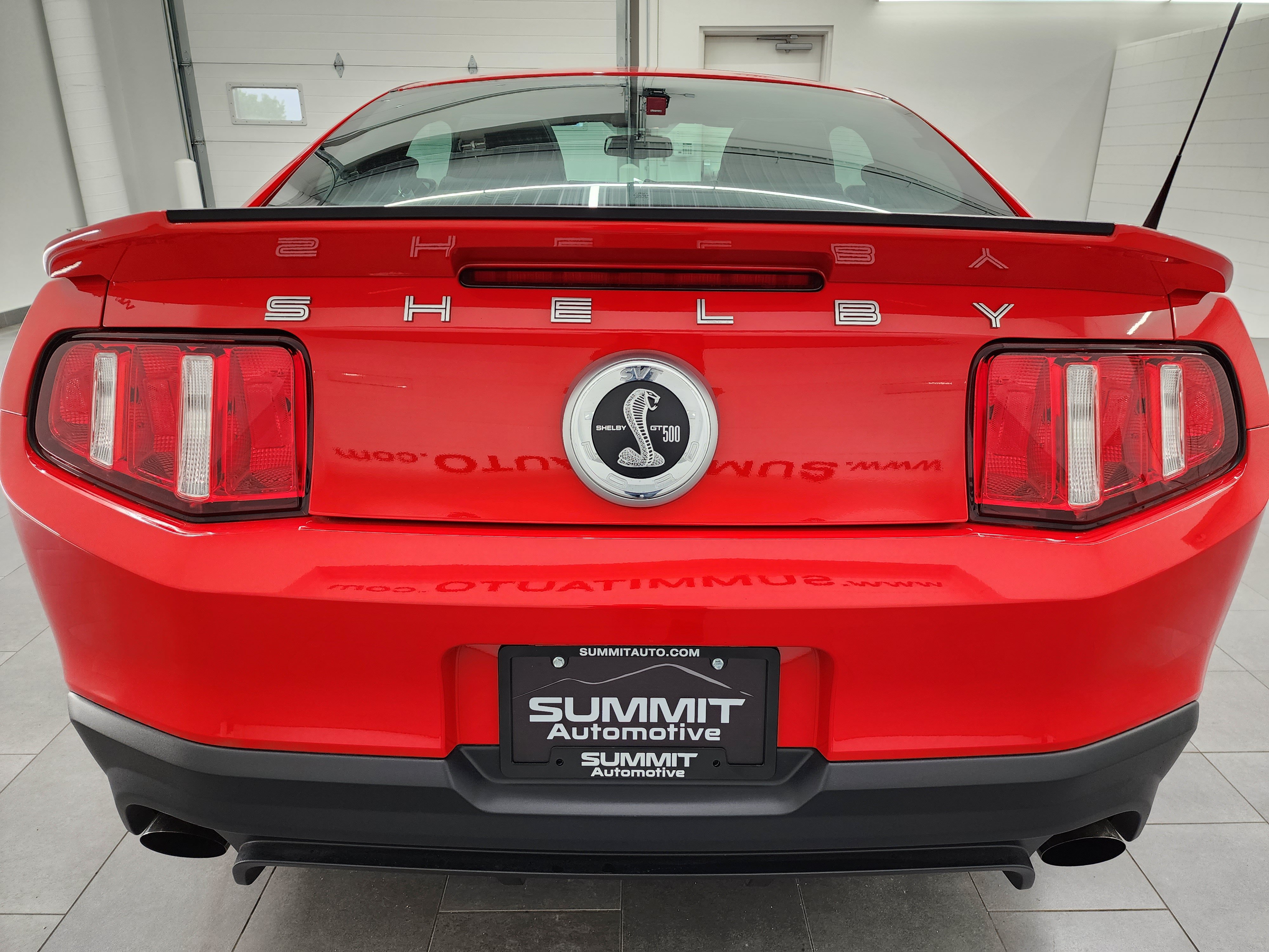 Used 2011 Ford Mustang Shelby GT500 w/ SVT Performance Pkg RWD image 29
