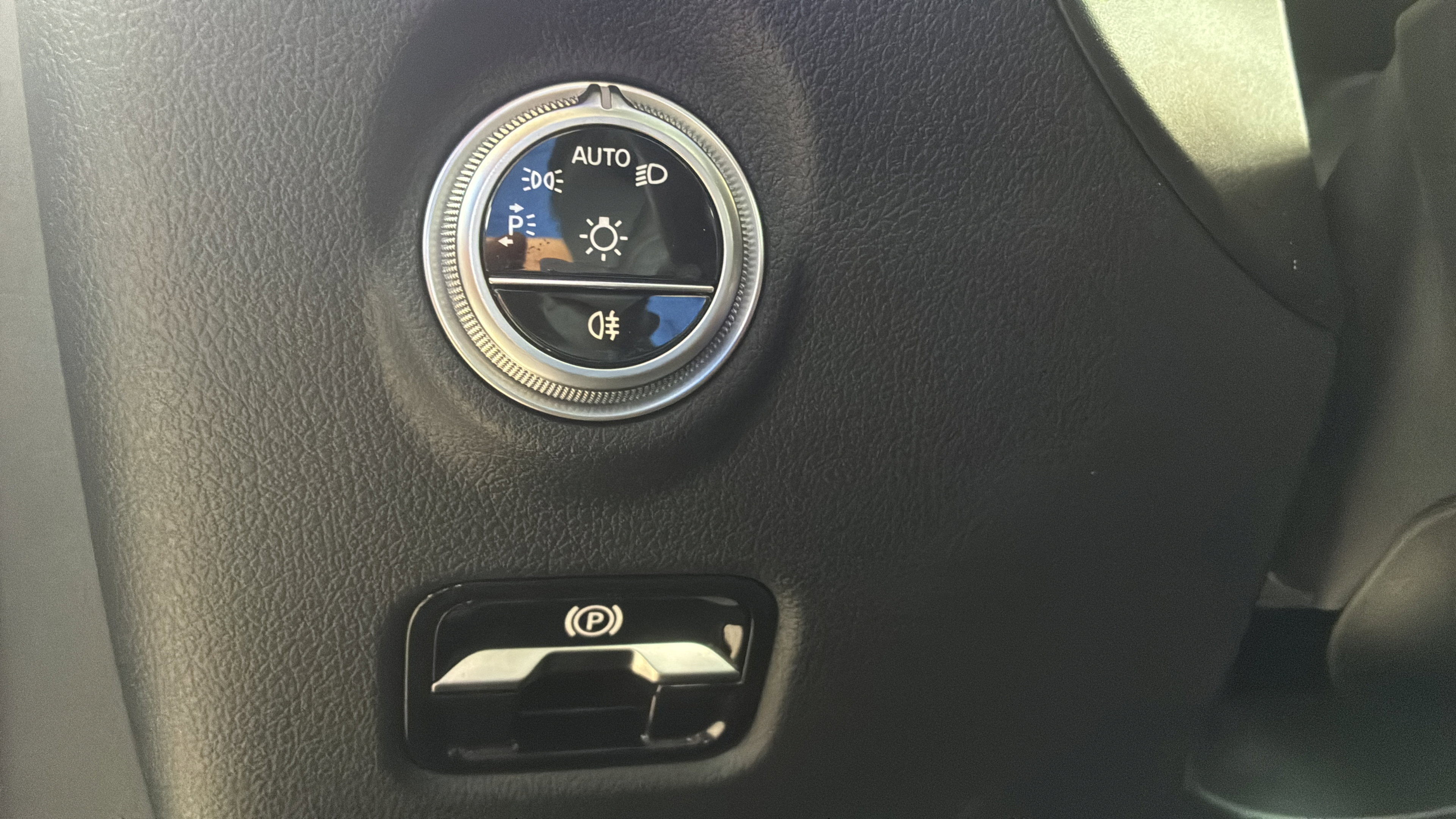 Used 2025 Mercedes-Benz CLE 53 AMG 4MATIC Coupe image 27