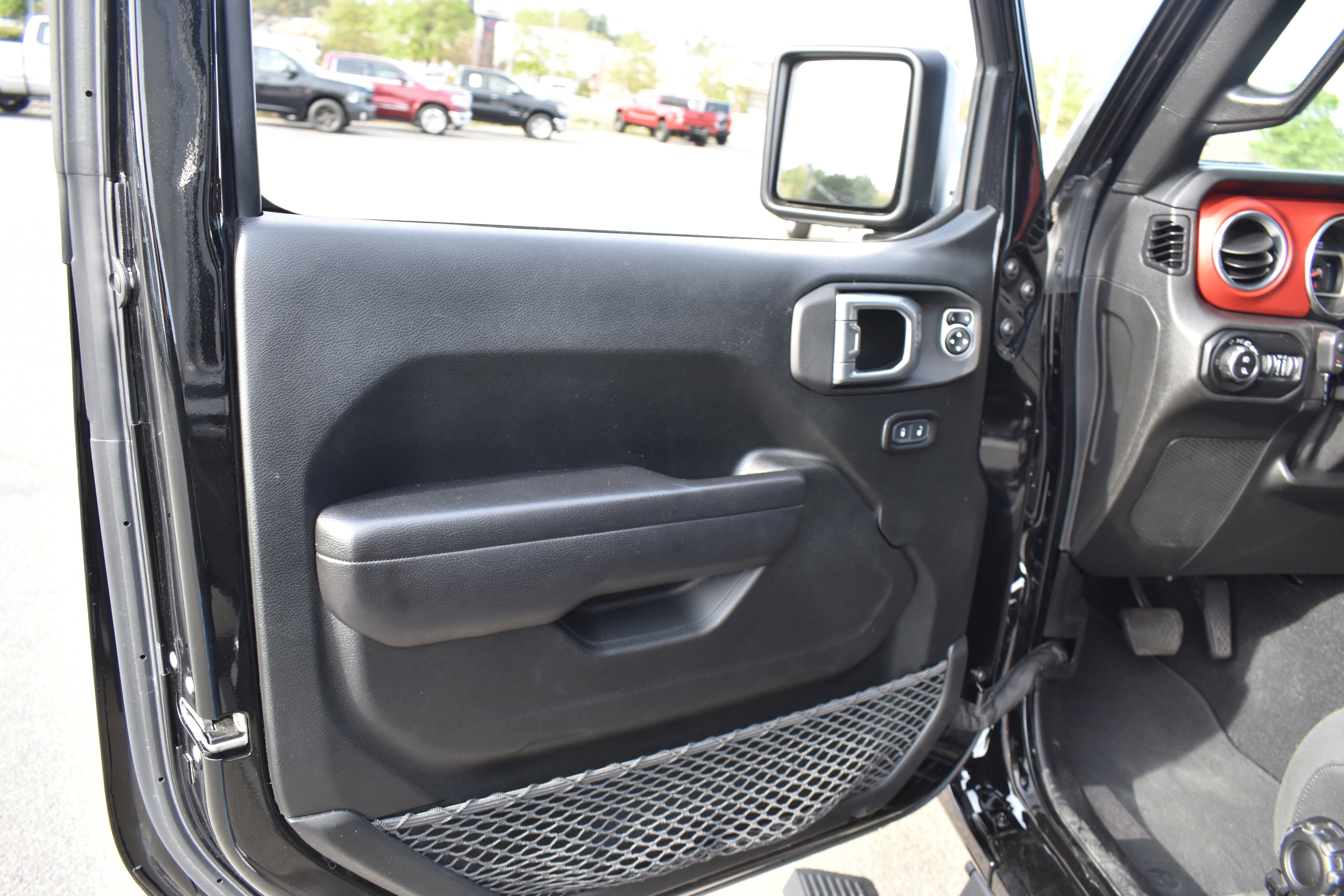 Used 2020 Jeep Gladiator Rubicon w/ Trailer Tow Package image 23