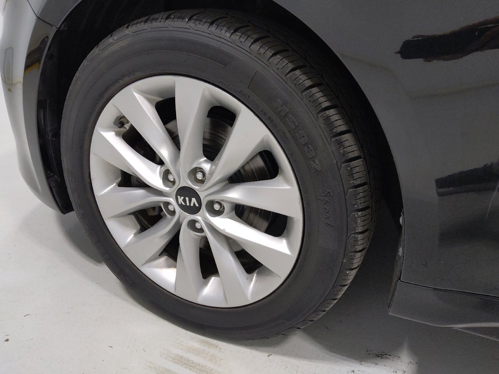 Used 2018 Kia Optima LX w/ 17" Alloy Wheels Package image 31