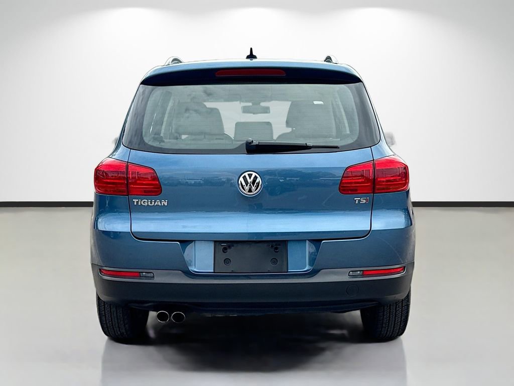 Used 2017 Volkswagen Tiguan S image 4