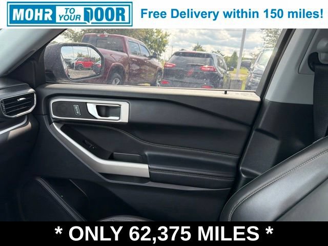 Used 2022 Ford Explorer XLT w/ Equipment Group 202A AWD/4WD image 27