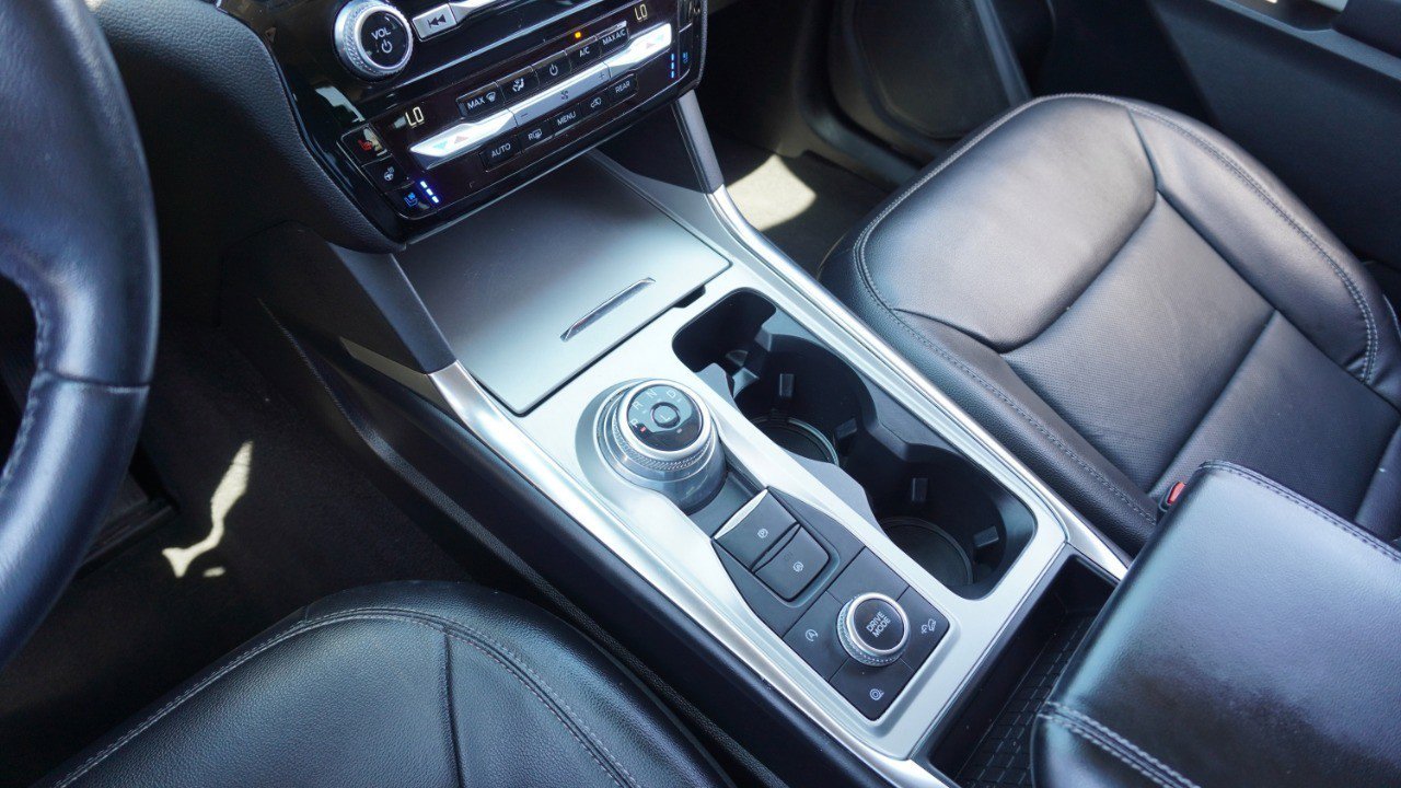 Used 2021 Ford Explorer Limited AWD/4WD image 20