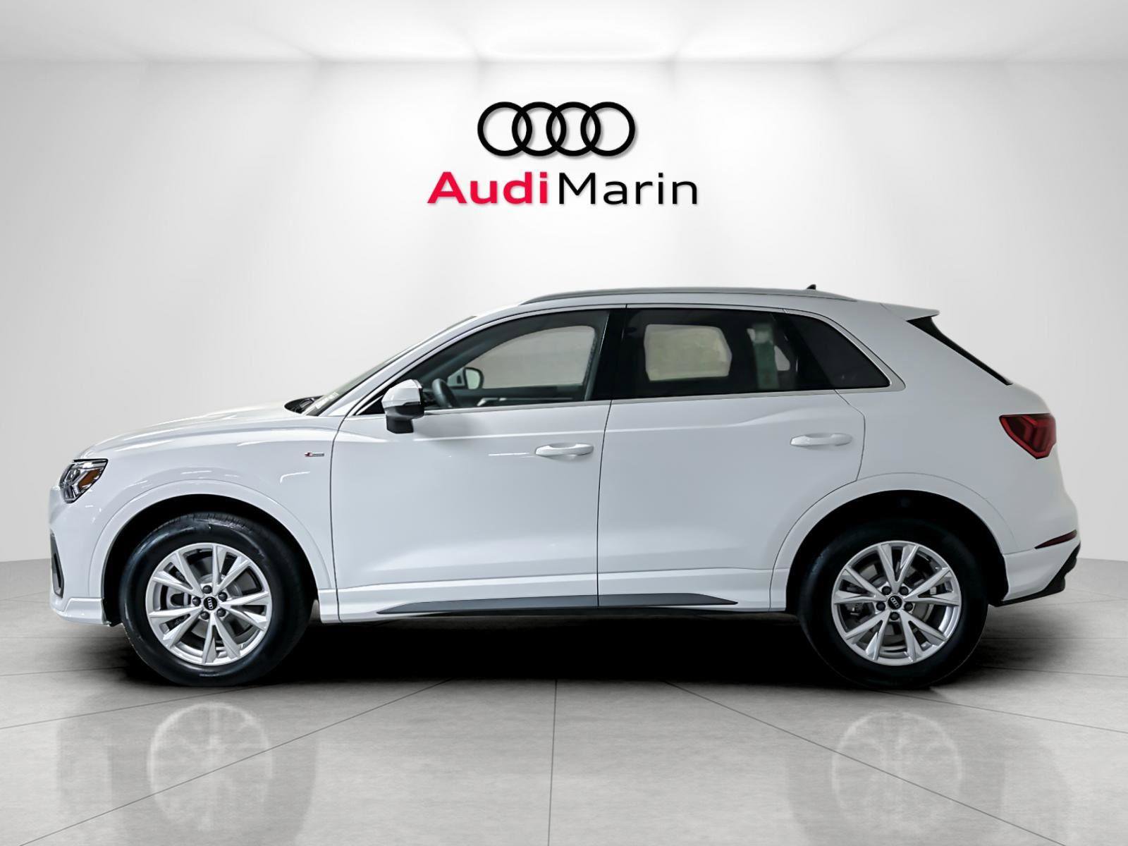 Certified 2025 Audi Q3 2.0T Premium w/ Convenience Package image 2