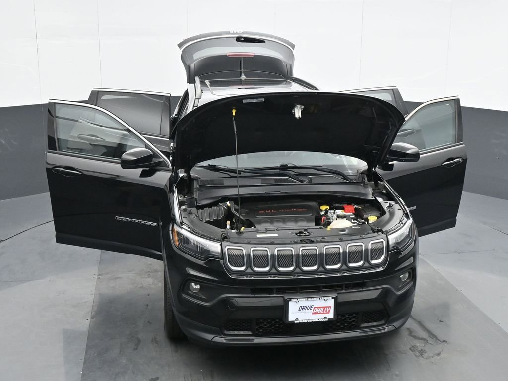 Used 2022 Jeep Compass Latitude w/ Sun and Sound Group image 34