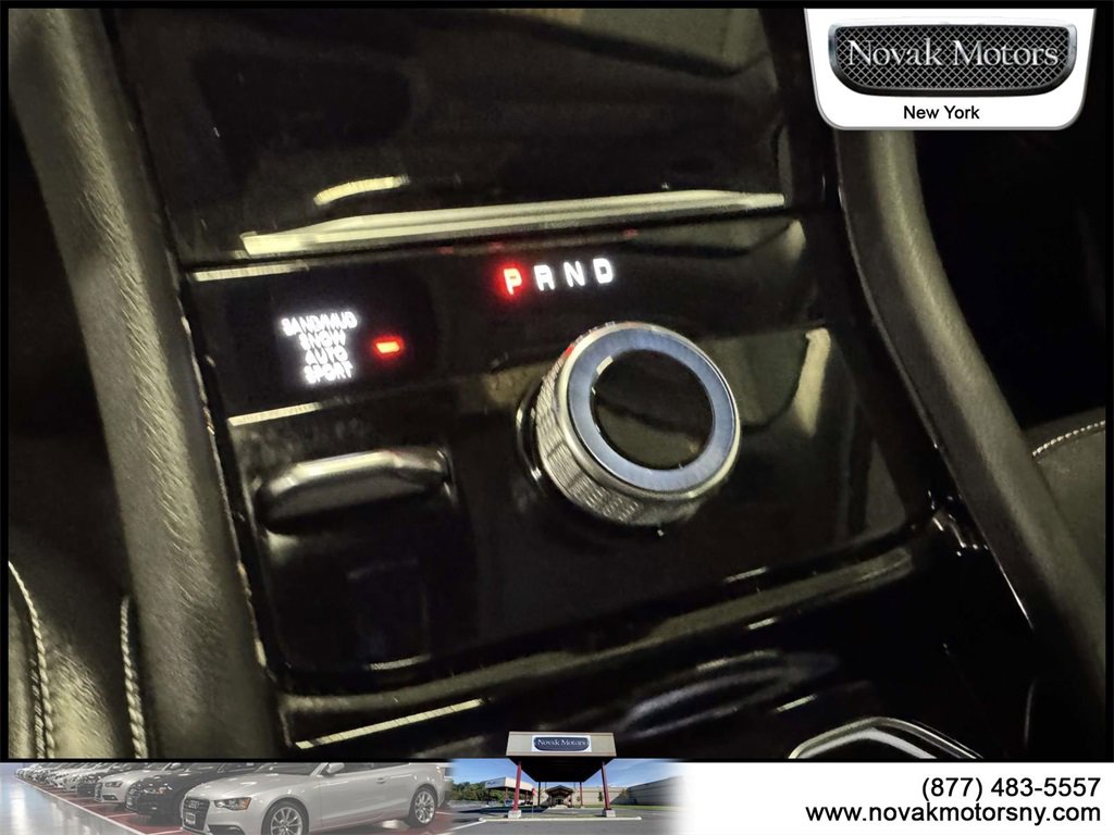 Used 2022 Jeep Grand Cherokee L Limited w/ Black Appearance Package image 22