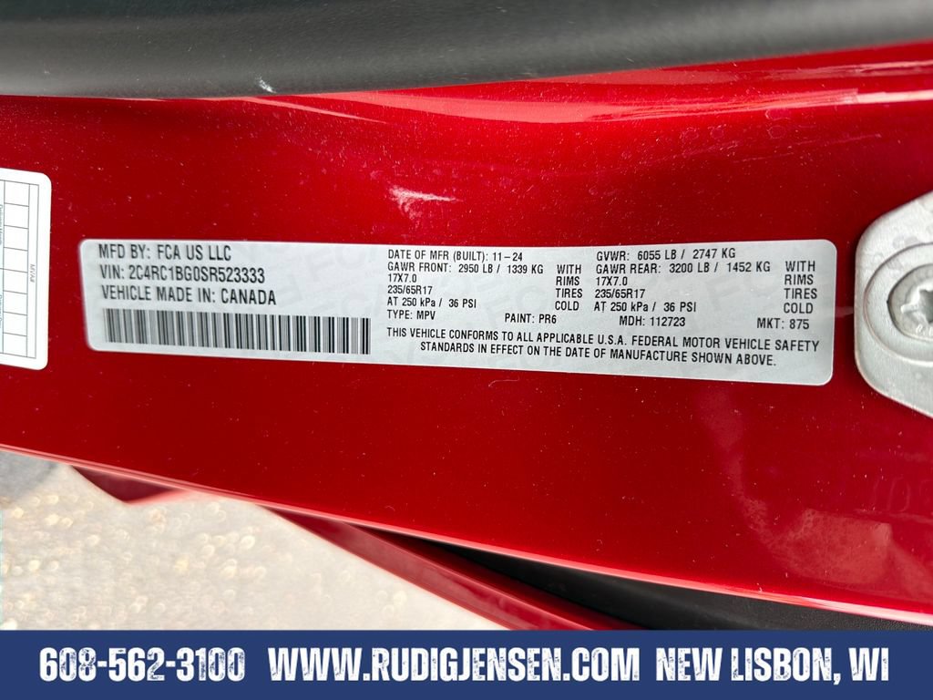 Used 2025 Chrysler Pacifica Select FWD image 31