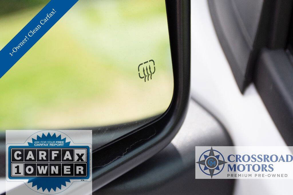 Used 2019 Jeep Wrangler Unlimited Sahara w/ Safety Group image 13