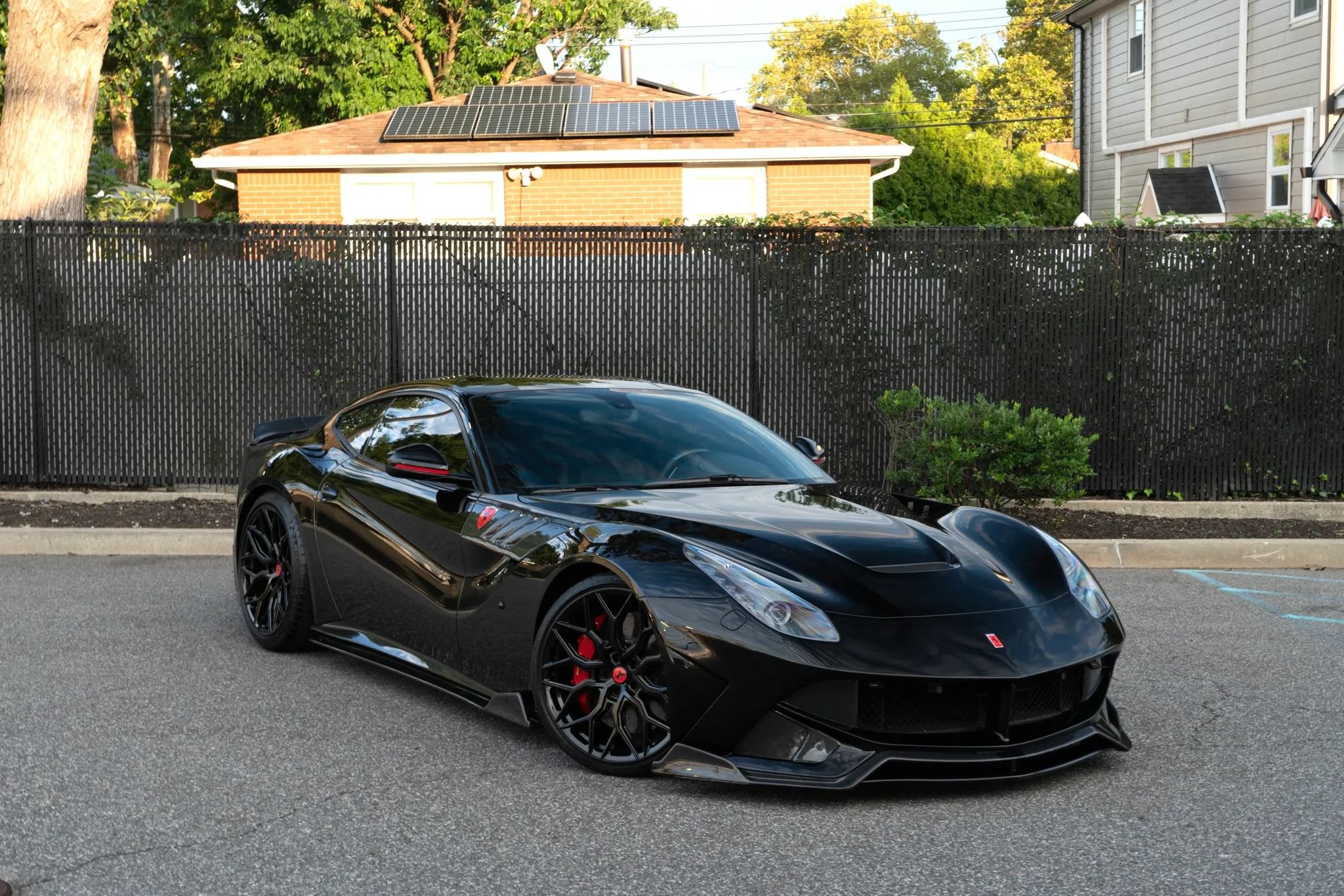 Used 2015 Ferrari F12 Berlinetta RWD image 4