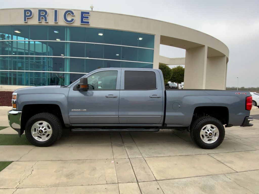 Used 2016 Chevrolet Silverado 2500 LT w/ LT Convenience Package image 4