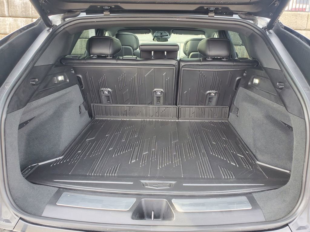 Certified 2024 Cadillac Lyriq Luxury w/ LPO, Floor Liner Package AWD/4WD image 40