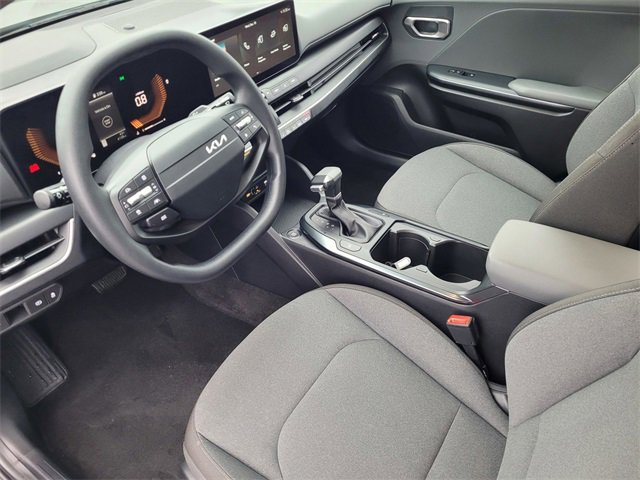 Used 2025 Kia K4 LXS image 7