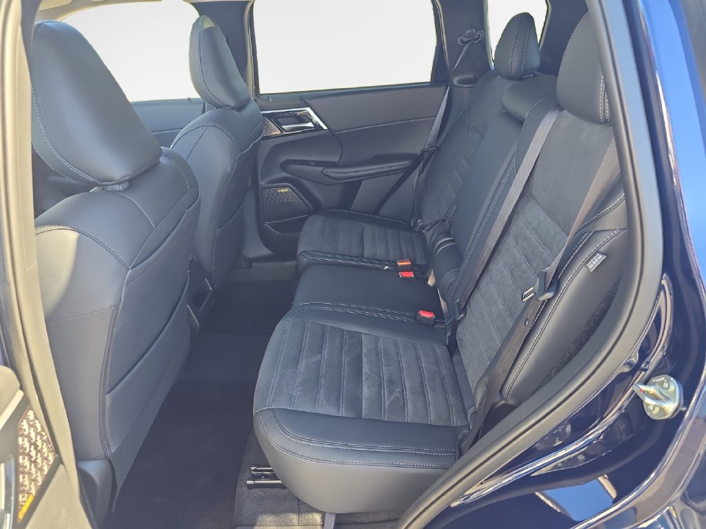 New 2026 Mitsubishi Outlander SE AWD/4WD image 24