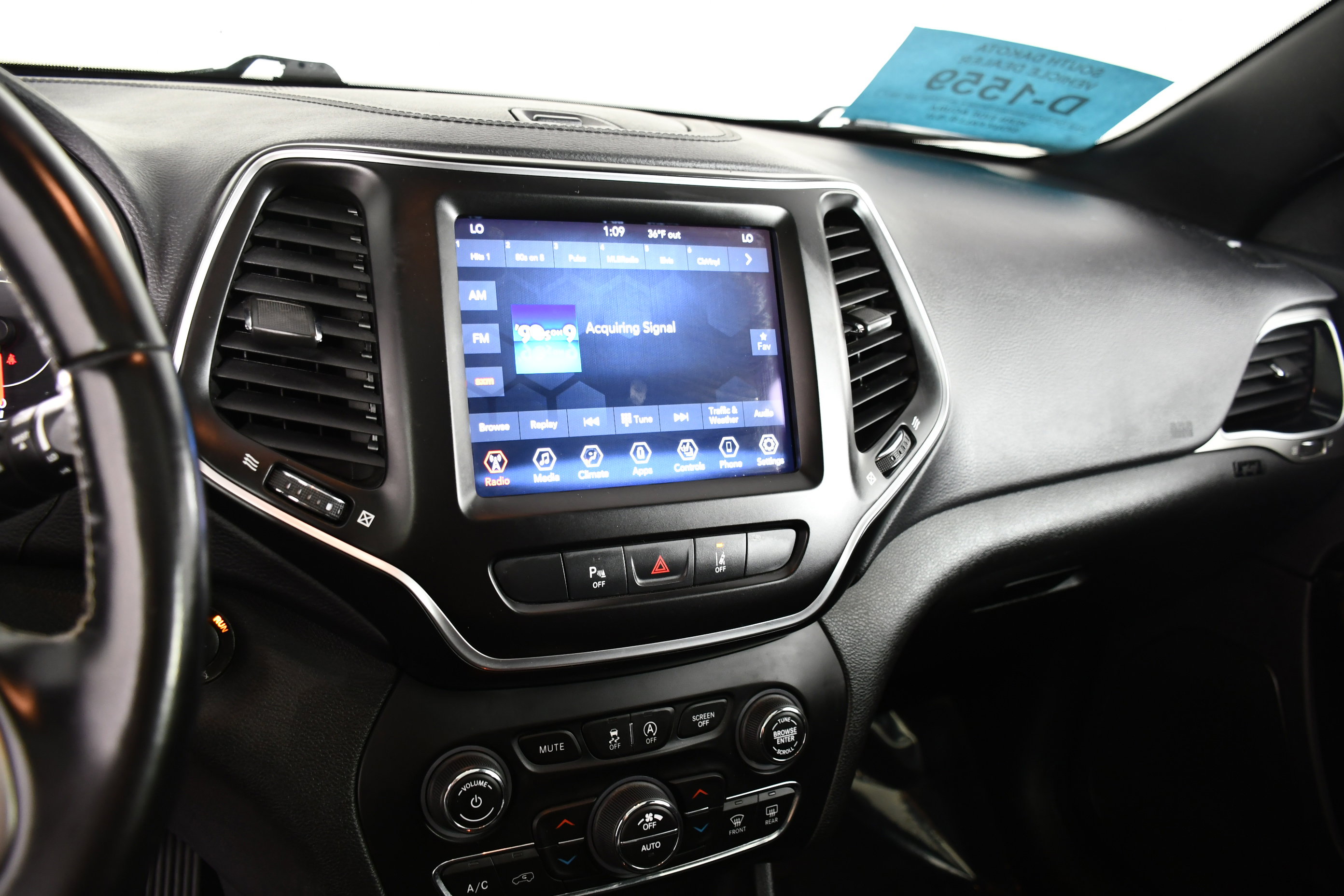 Used 2021 Jeep Cherokee Latitude Lux 80th Anniv w/ Quick Order Package 26U 80TH AWD/4WD image 25