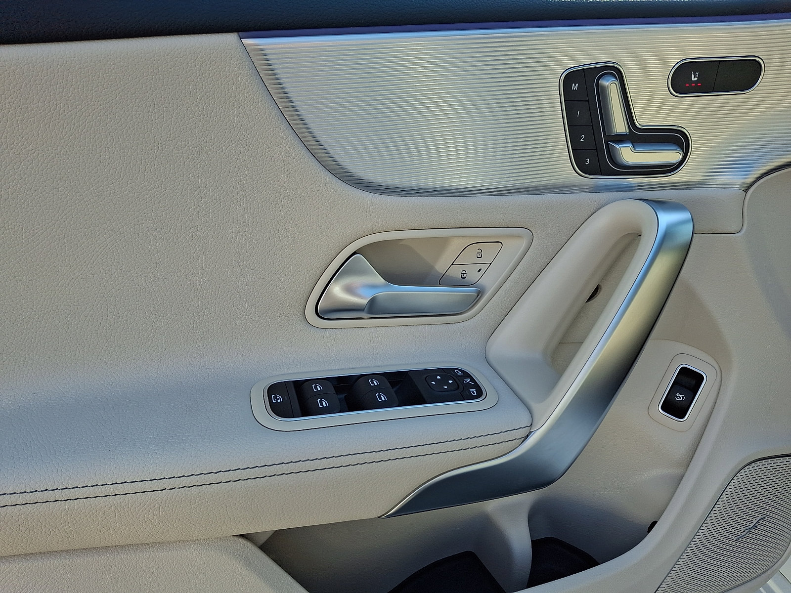 Used 2020 Mercedes-Benz CLA 250 4MATIC image 12