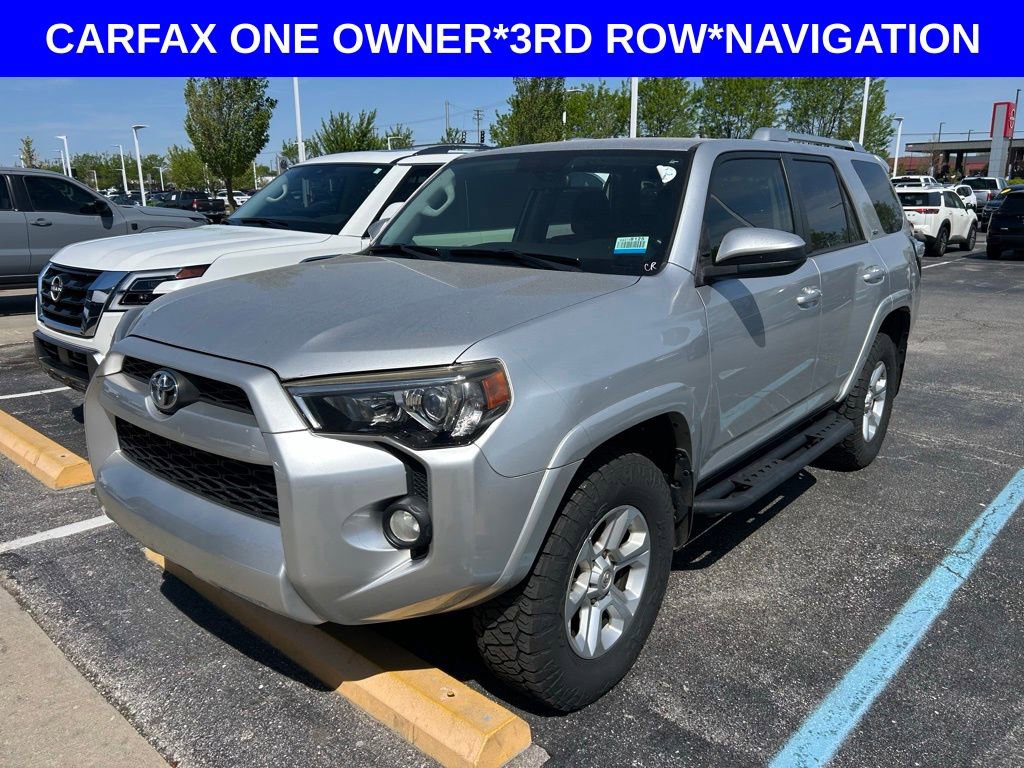 Used 2016 Toyota 4Runner SR5 AWD/4WD image 2