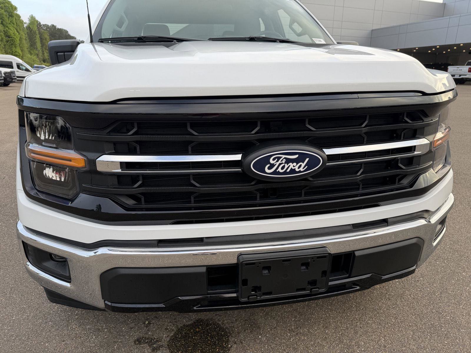 Used 2025 Ford F150 XLT w/ Equipment Group 301A Standard image 22